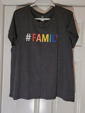 #FAMILY Rainbow Graphic Women's Tee - Charcoal